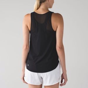Lulu lemon sculpt tank 2 size 6 NWT!!
